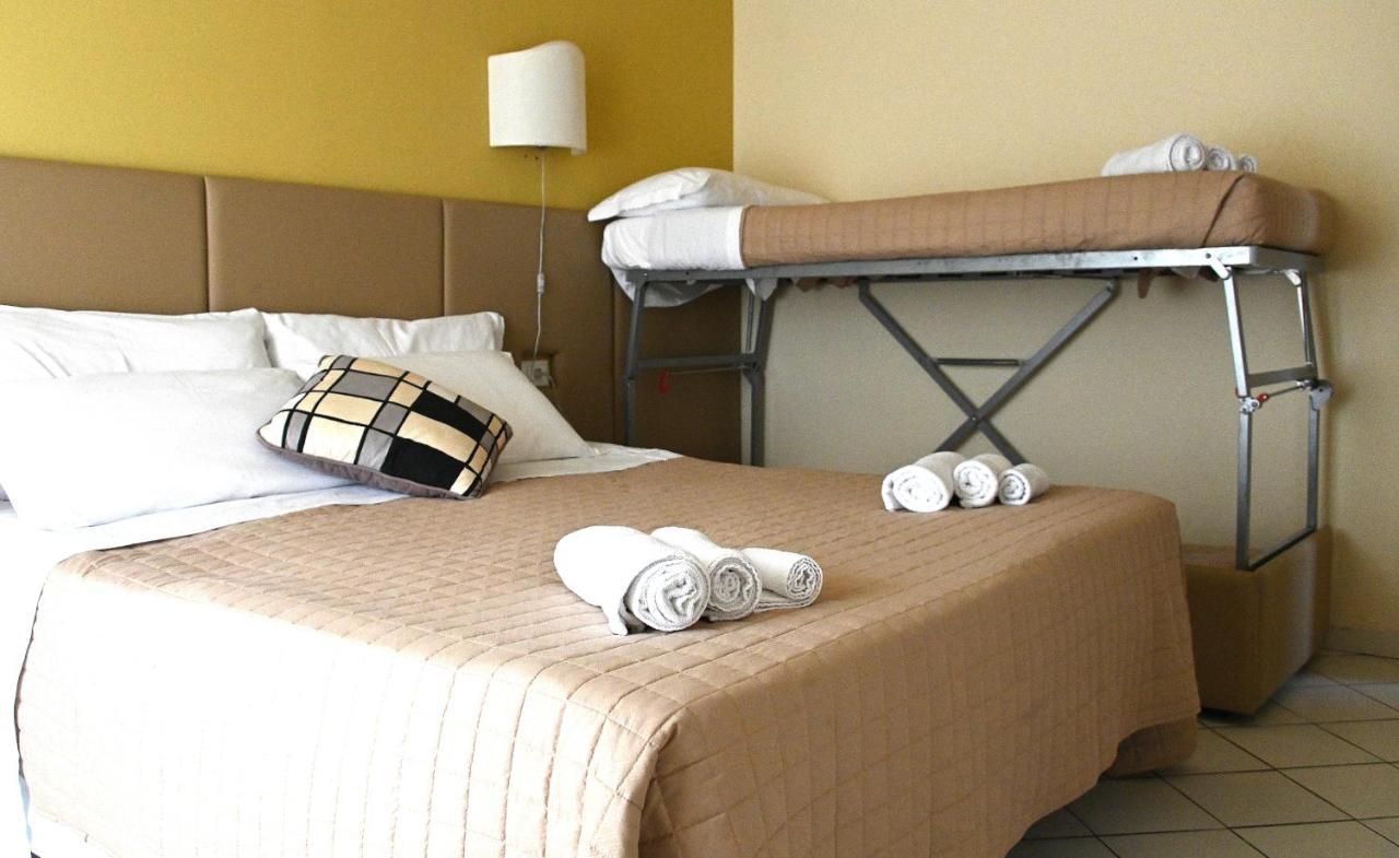 Hotel Trionfal Milano Marittima Exterior foto
