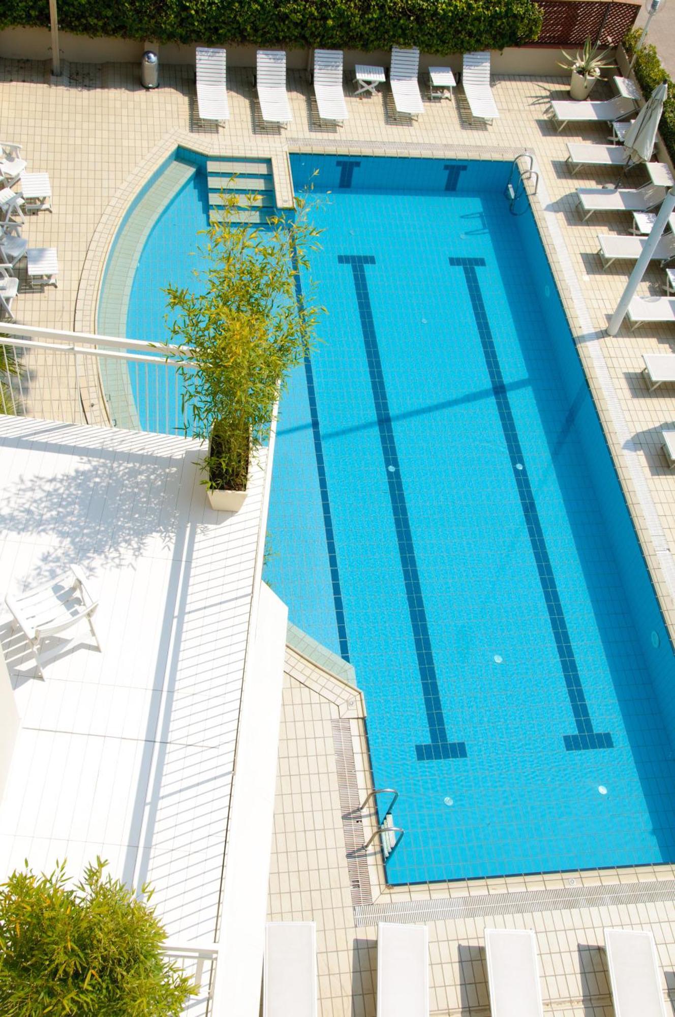 Hotel Trionfal Milano Marittima Exterior foto