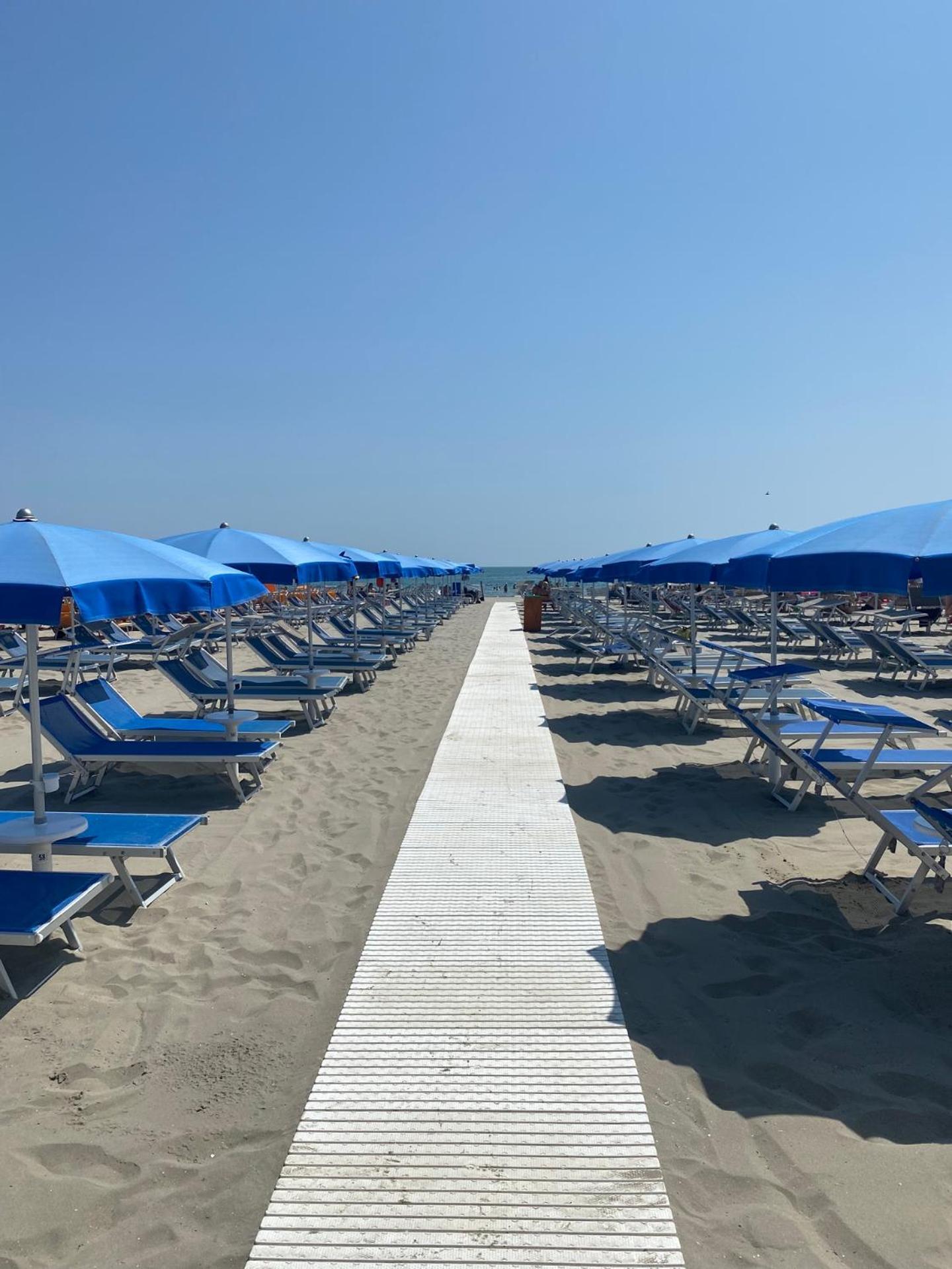 Hotel Trionfal Milano Marittima Exterior foto